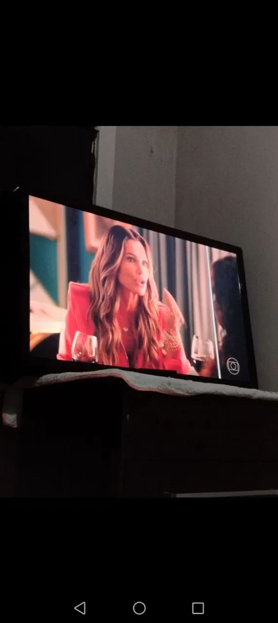 Vendo essa TV Philips 42 não é smart  - Foto 3