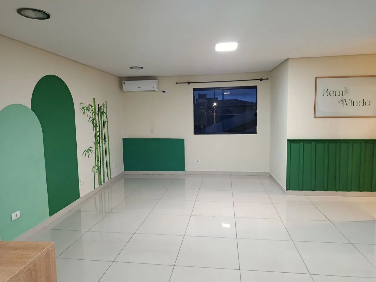 Alugo sala comercial 1° andar  - Foto 3