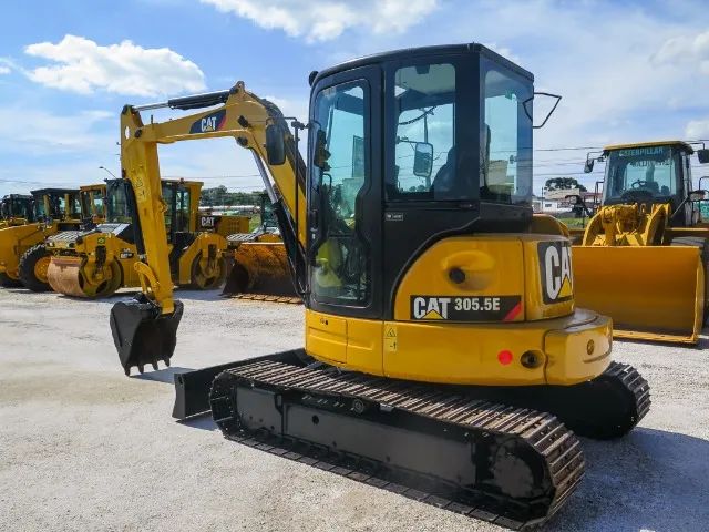 Mini Escavadeira Caterpillar 305.5 2014 Revisada - Foto 4