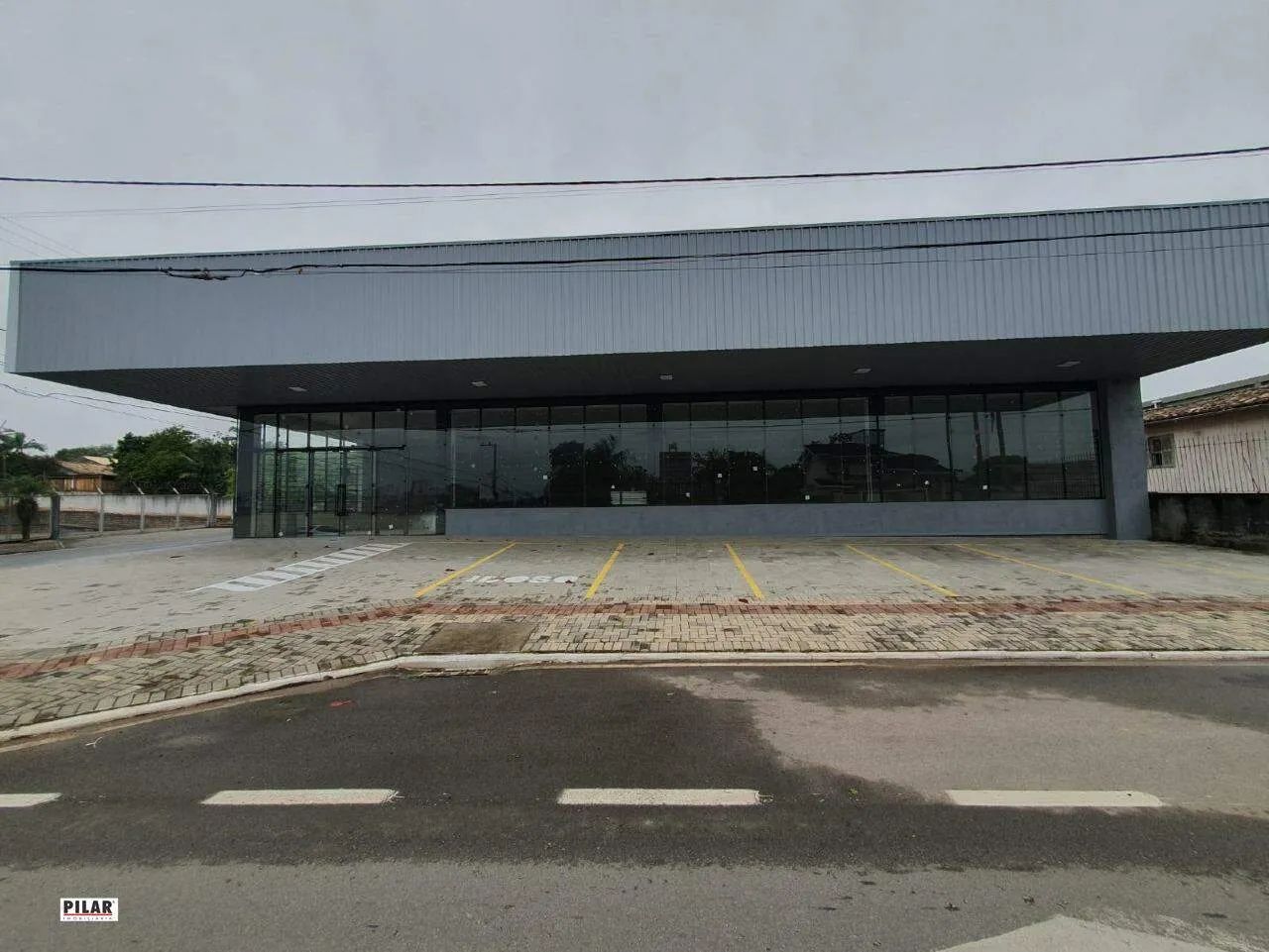 Pavilhão com 590m² para locação no bairro São Luiz - Foto 2