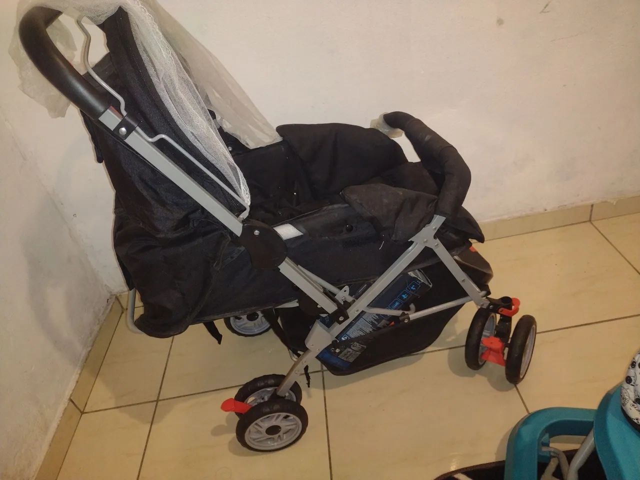 Carrinho e andador 