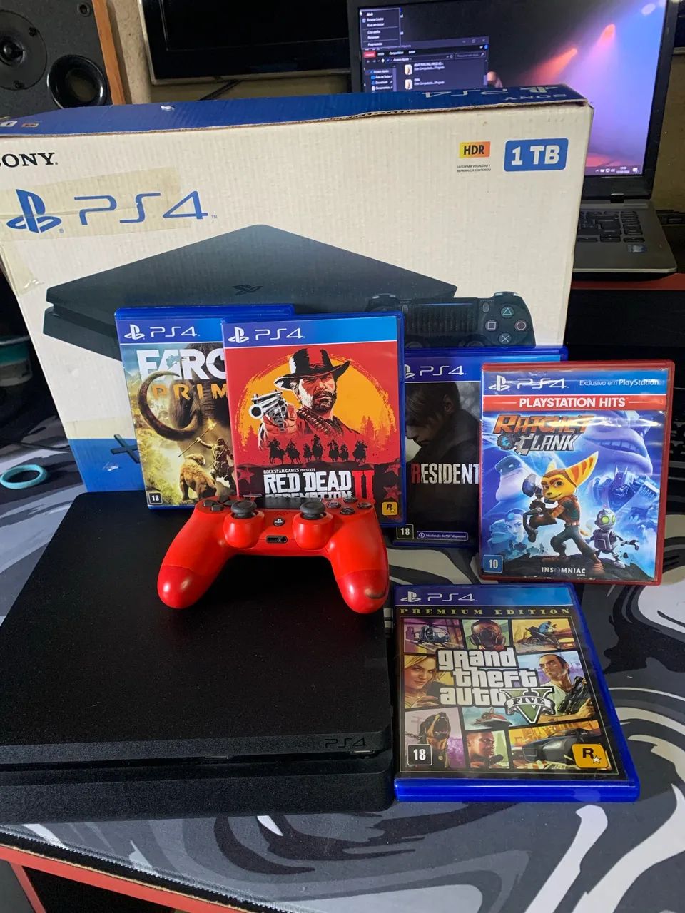 PS4 SLIM 1TB + 5 JOGOS