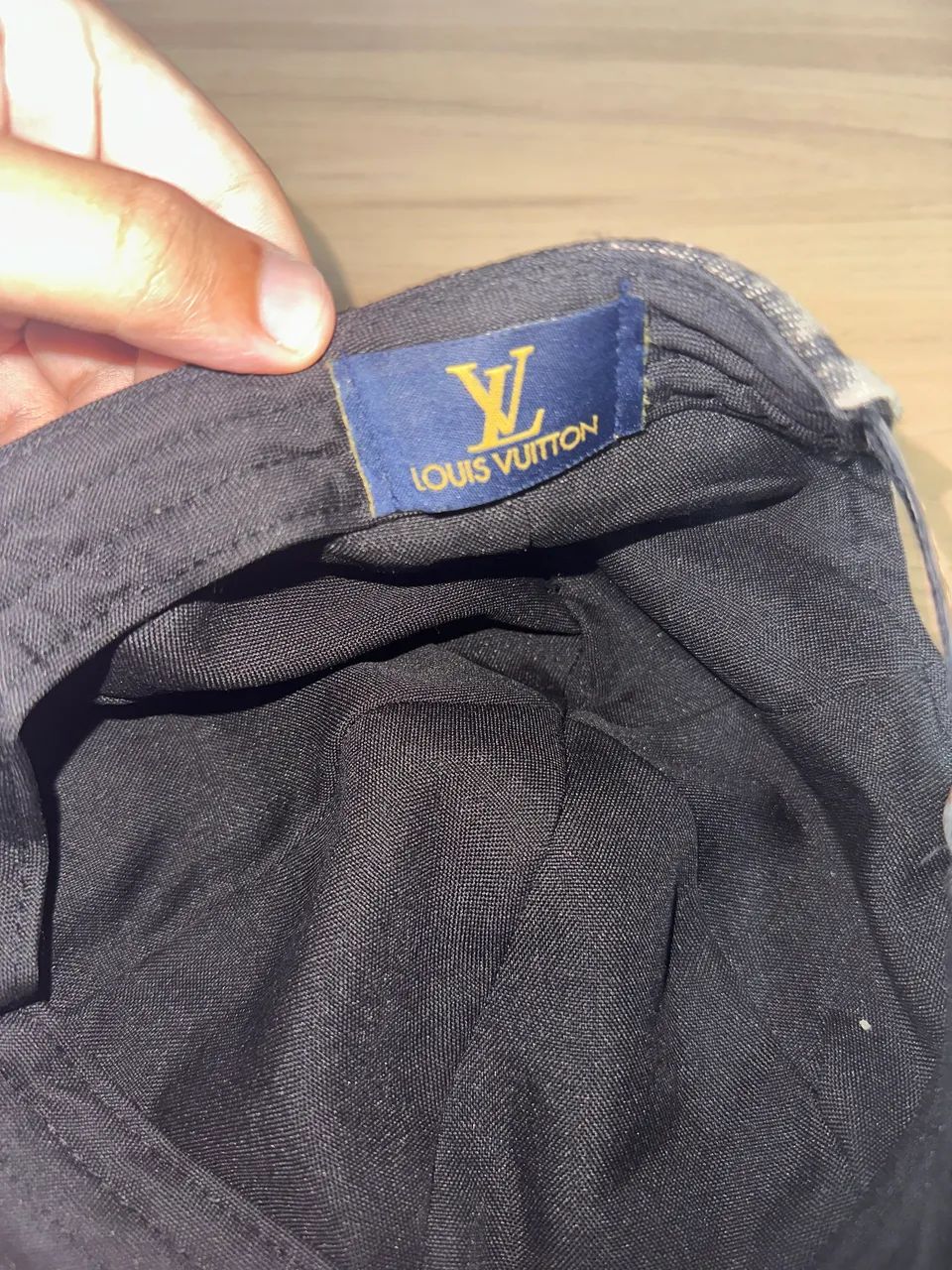 Boné Lv jeans novo - Foto 2