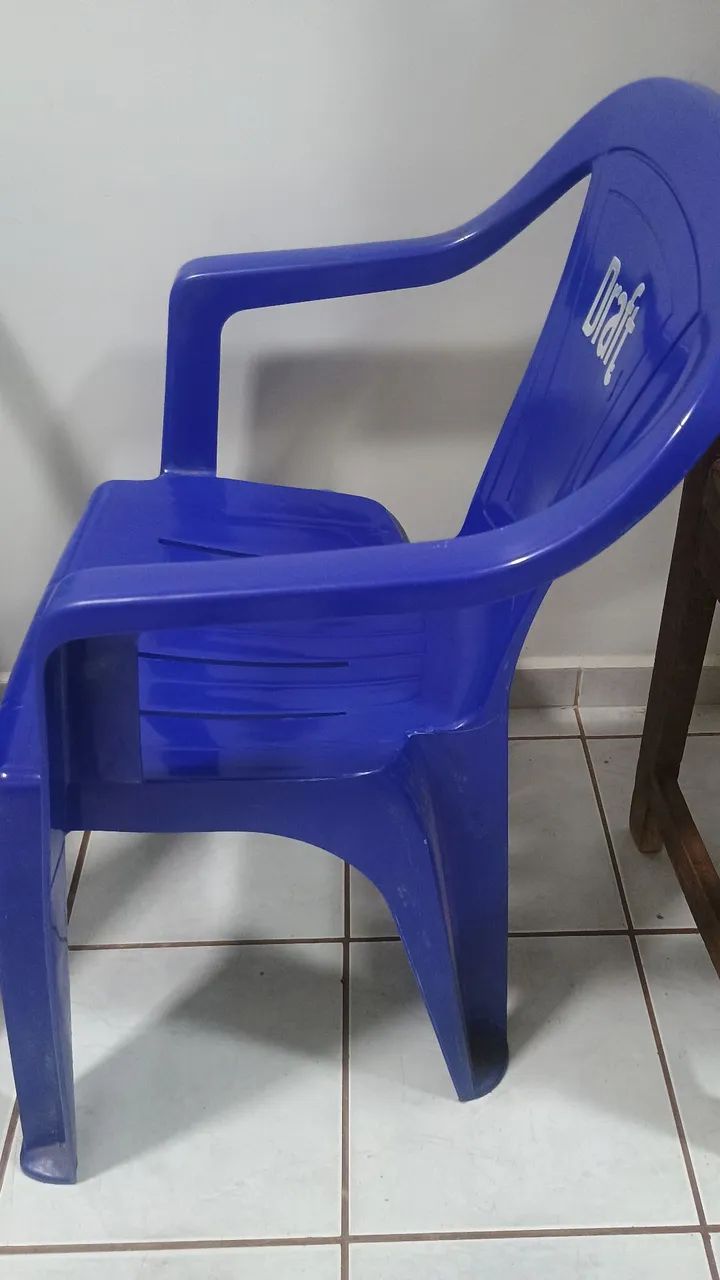 Cadeira de plástico  - Foto 2