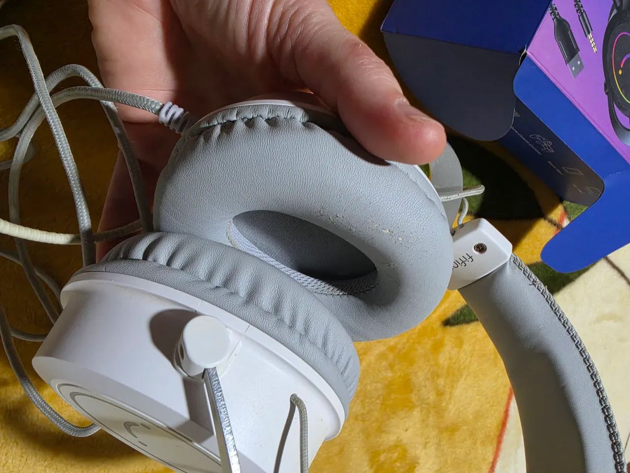 Fone Gamer Com defeito,  sem receber e enviar som - Foto 4