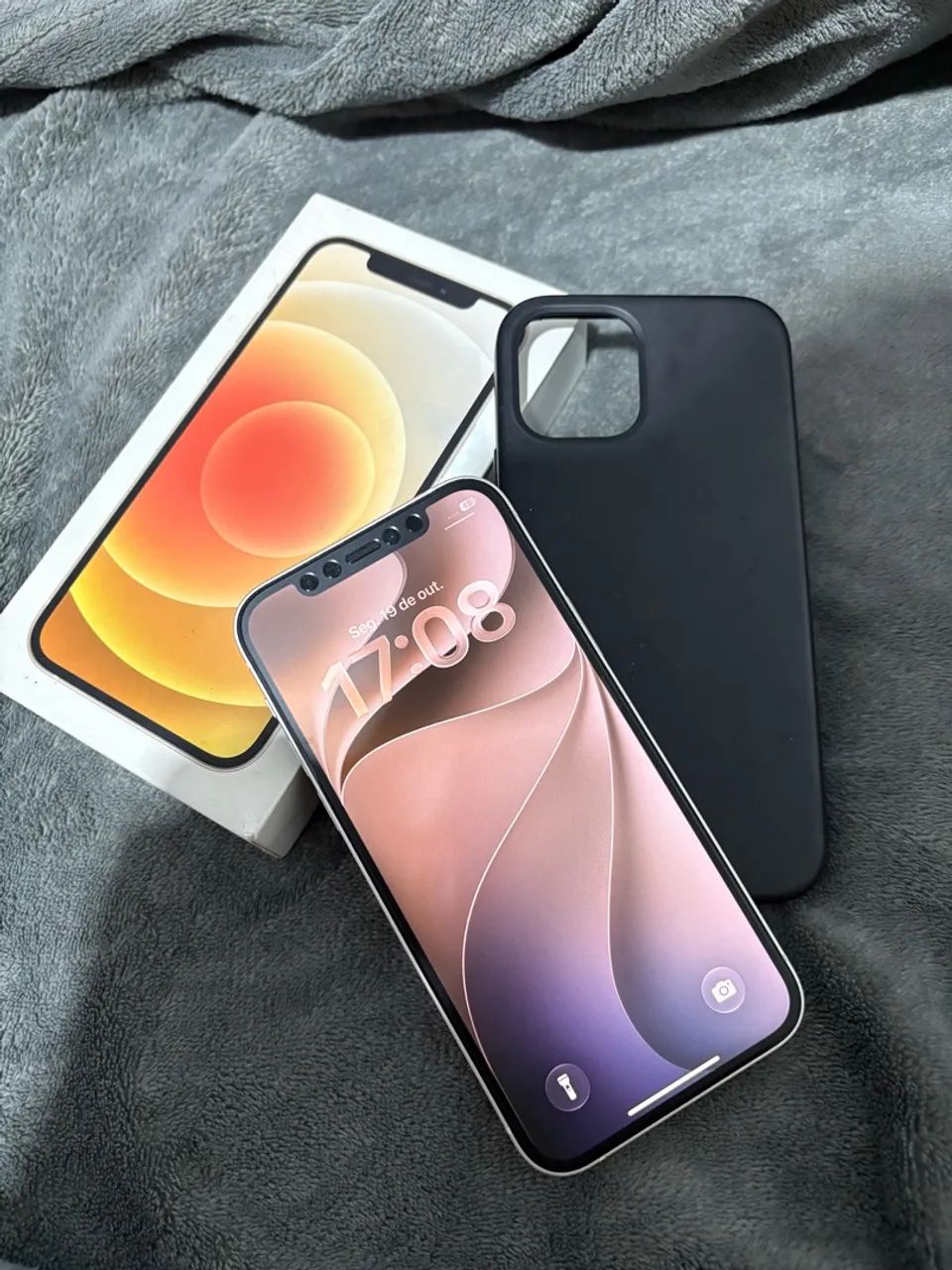 iPhone 12 branco 128GB