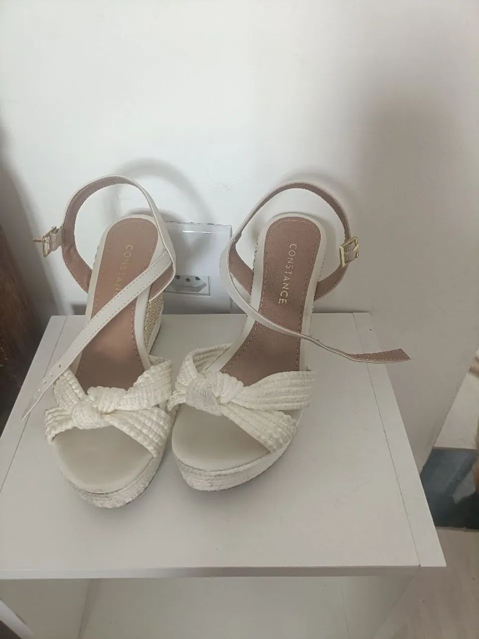 Sandália plataforma Constance 33