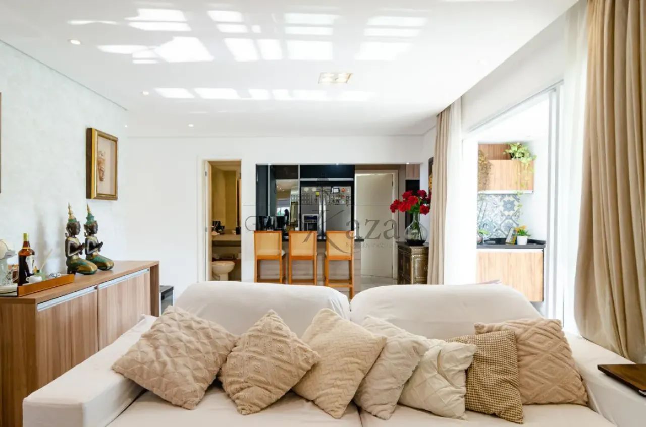 Apartamento - Granja Julieta - 3 Dormitórios - 109m²