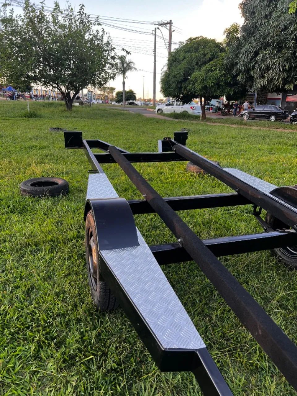 Carreta Comfort para Barco 5 Metros - Reboque Novo - Foto 3