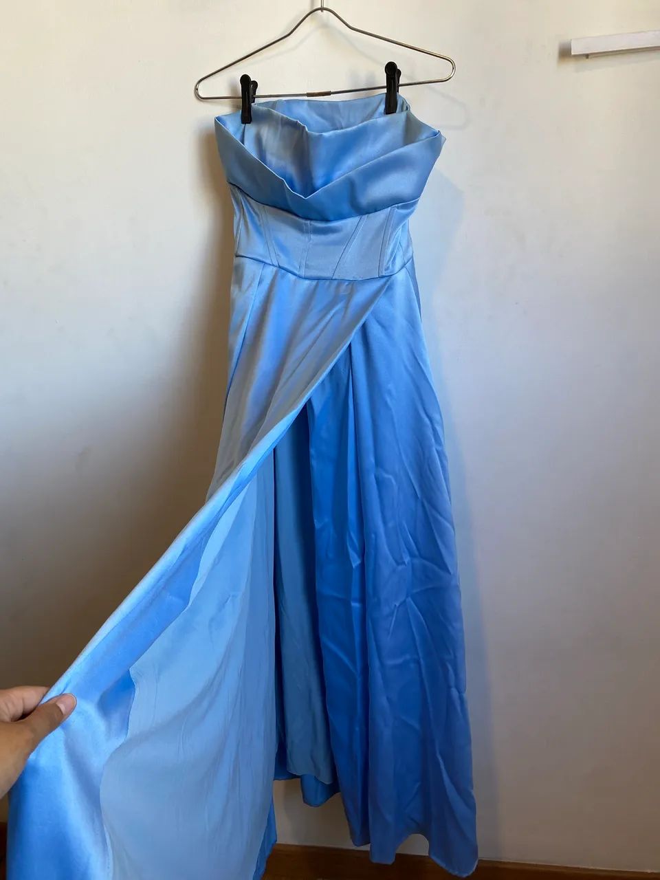 Vestido Elegante longo azul serenity com bojo  - Foto 3