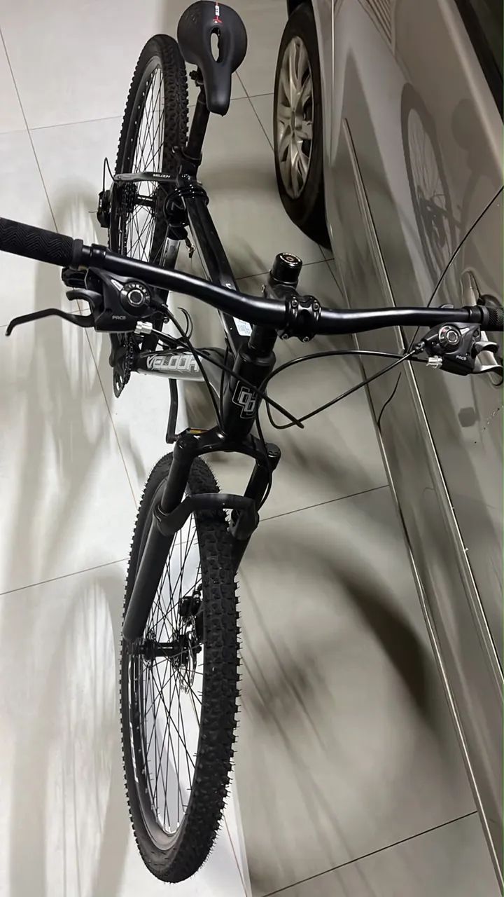 Vende-se bicicleta semi nova 