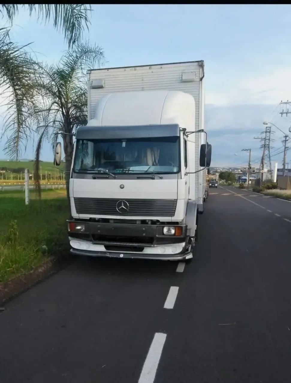 Mb 1214 c baú alongado  - Foto 2