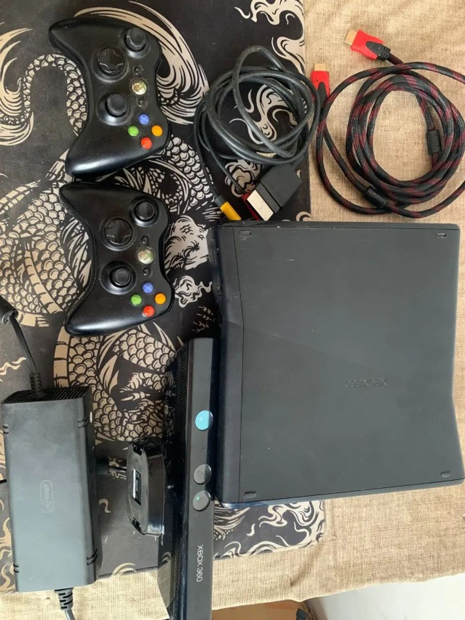 Xbox 360 Desbloqueado + 30 jogos + 2 controles + 1 Kinect  - Foto 4