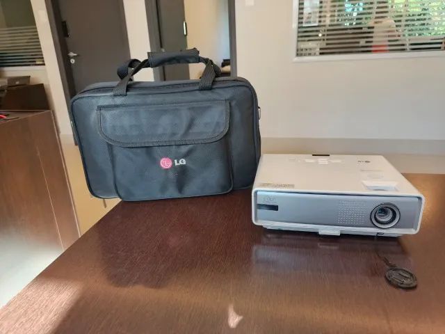 Projetor LG AB110 - Branco 