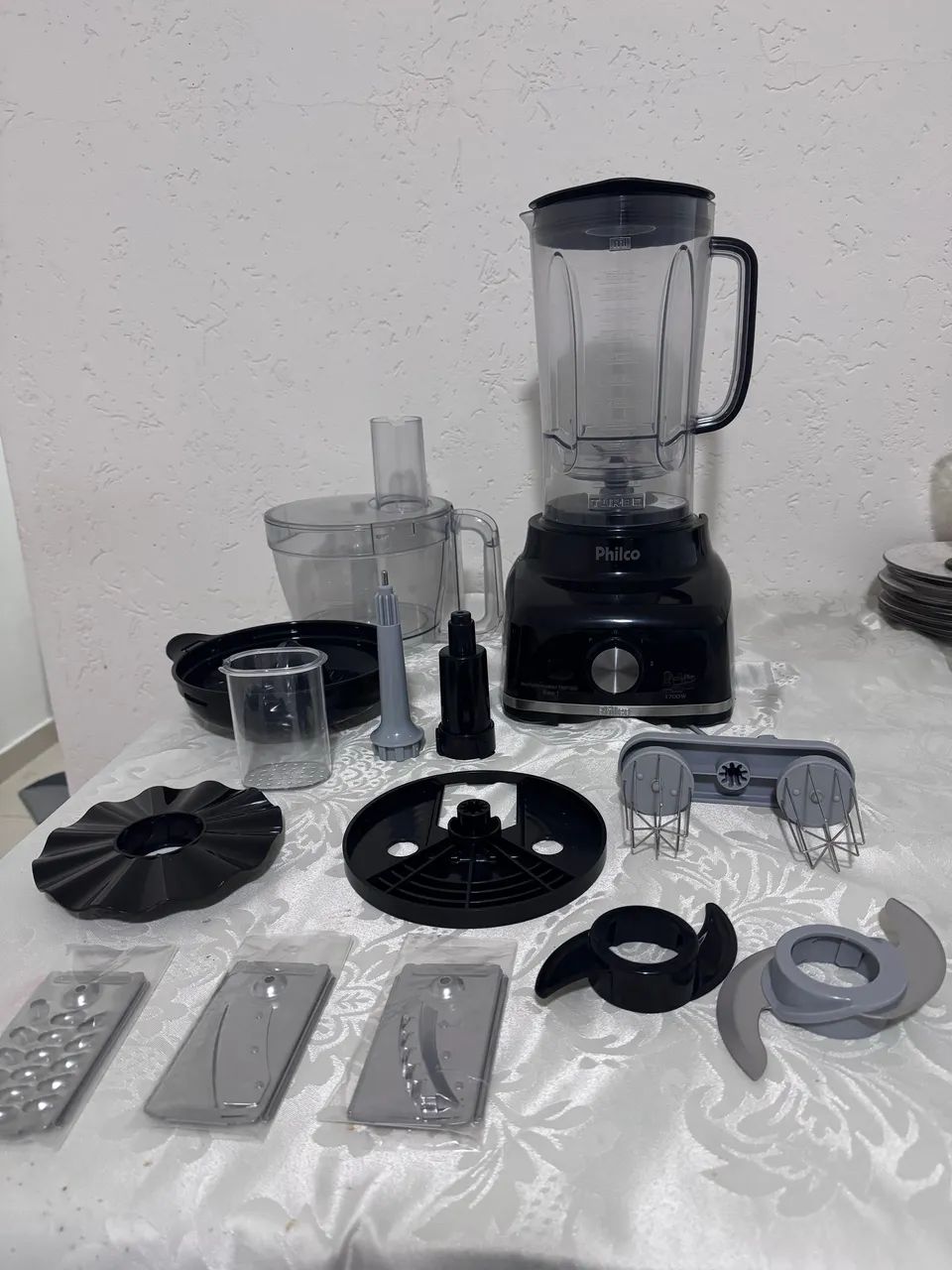 Multiprocessador de Alimentos Philco 1700W Preto PMP1600P 9 em 1 Liquidificador 