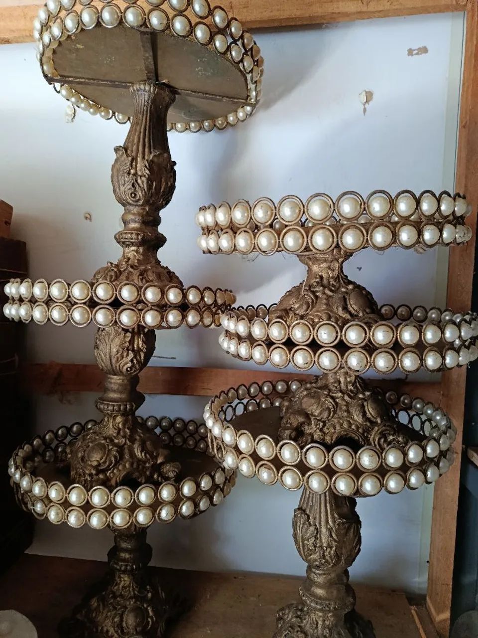 Suporte para doces ( dourado envelhecido com pérolas ) - Foto 3