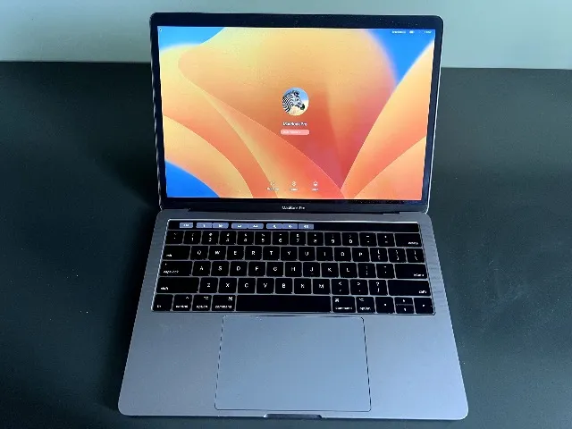 MacBook Pro 13? 2019 - Intel Core i5 | 8GB RAM | 128GB SSD | Touch