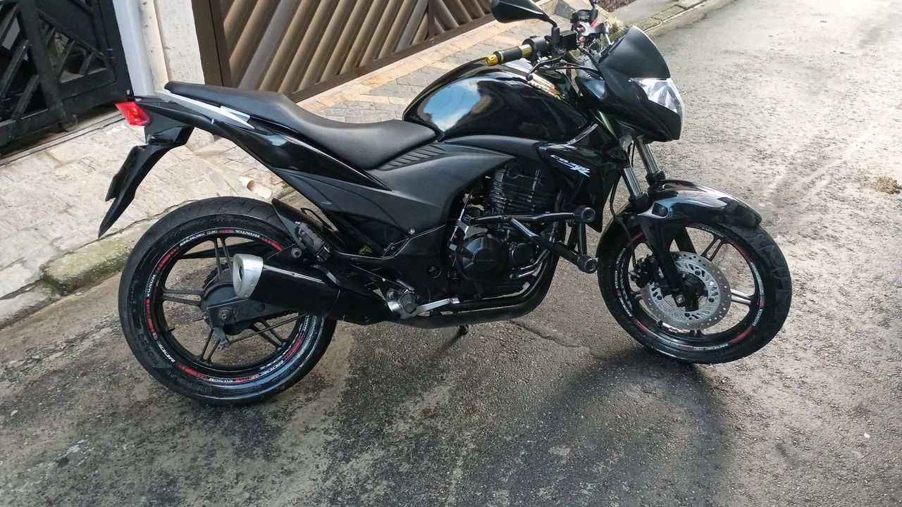 Vendo ou Troco CB300R