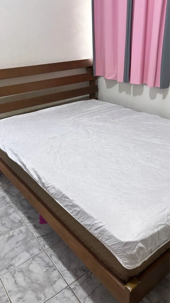 Cama de madeira maciça  - Foto 3