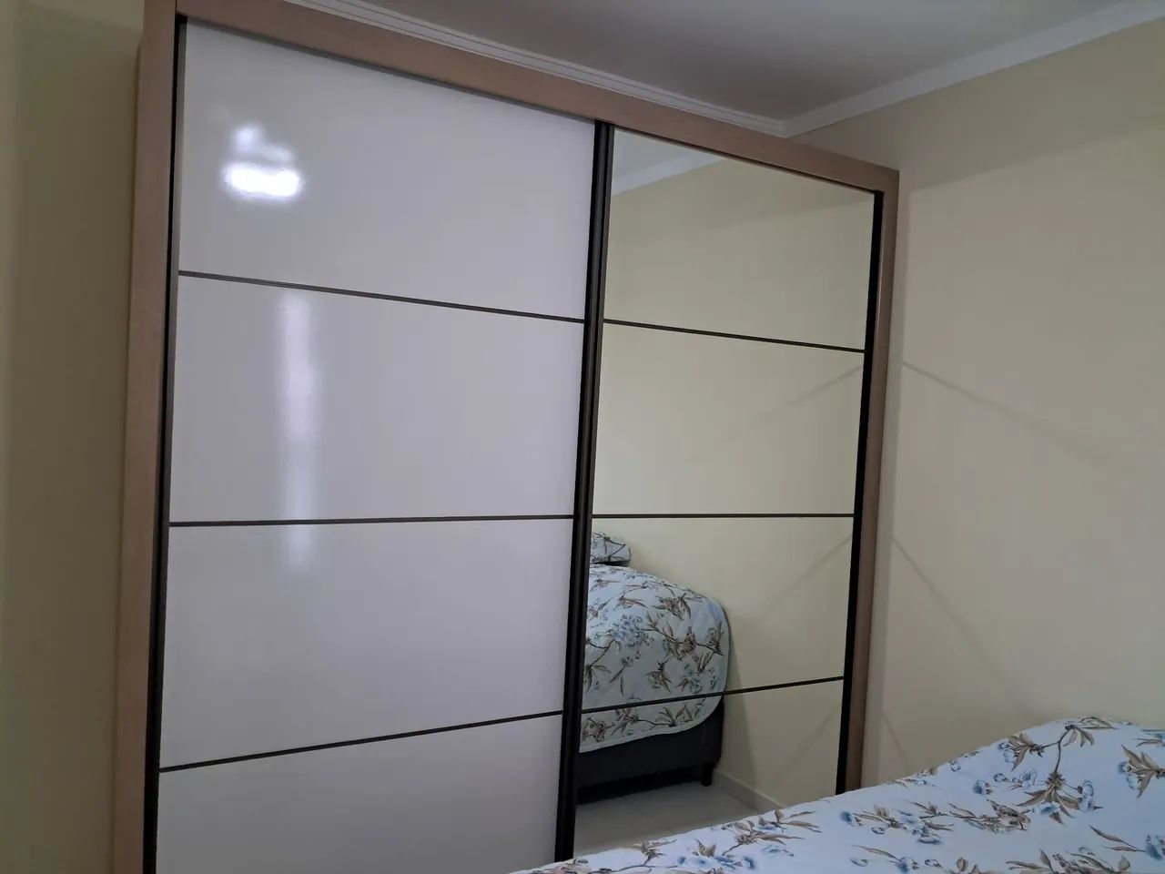 Guarda roupa de casal 
