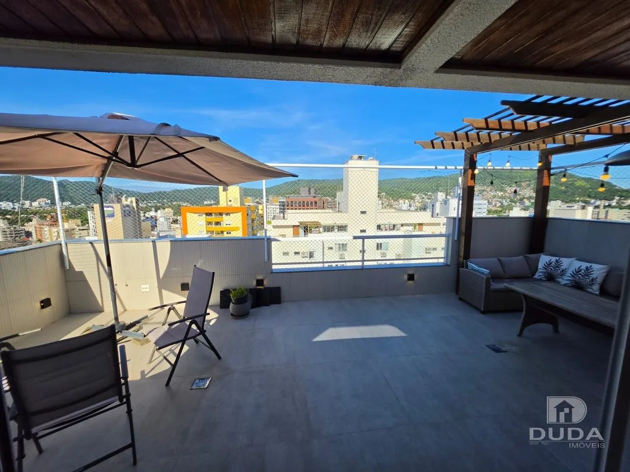 COBERTURA DUPLEX COM VISTA PANORÂMICA NA TRINDADE - Foto 2