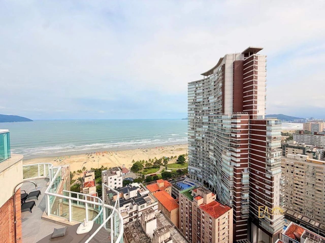Cobertura Duplex Porteira Fechada com Vista Mar na Pompéia  Santos - Foto 3