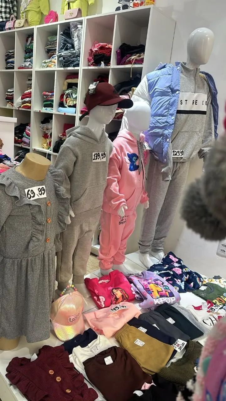 Vendo loja completa com roupas infantil e juvenil, móveis e manequins! - Foto 5