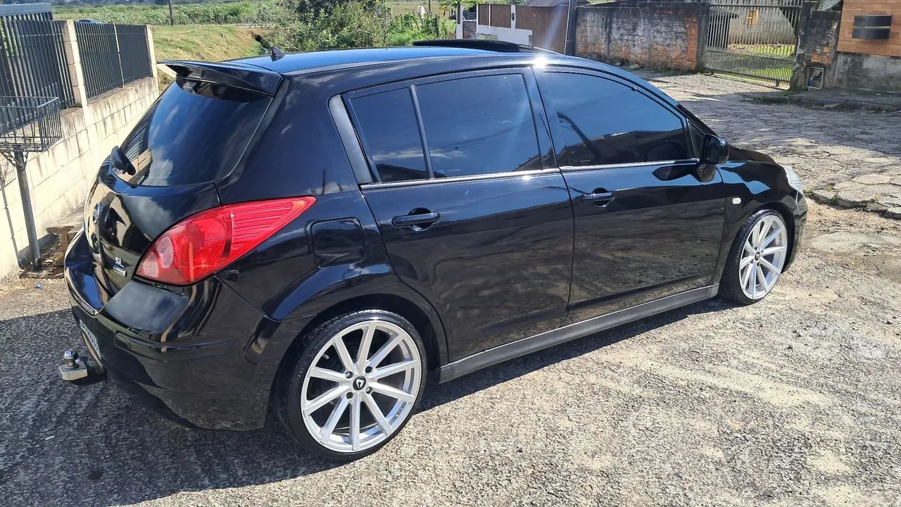 Nissan Tiida 2011