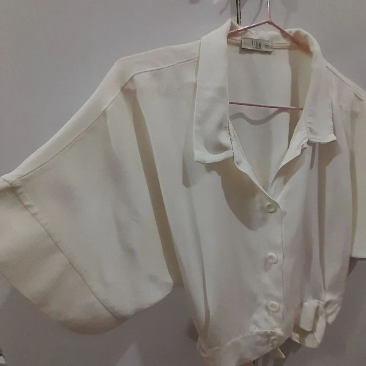 Blusa Cropped Branco tam P/M  - Foto 2