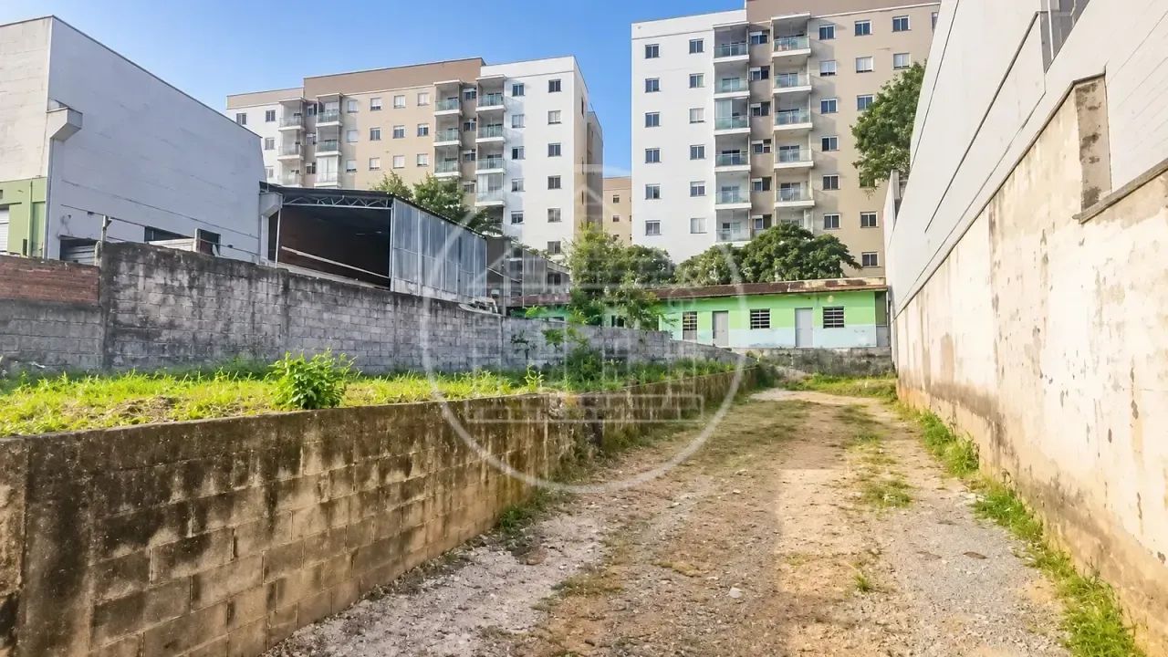 Terreno à Venda em Interlagos - Foto 2