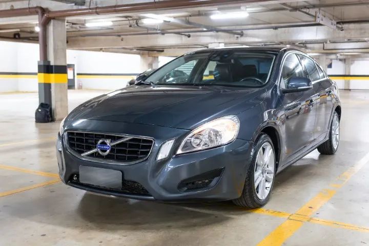Volvo S60 S60 T-5 2.0 240cv 4p 2011