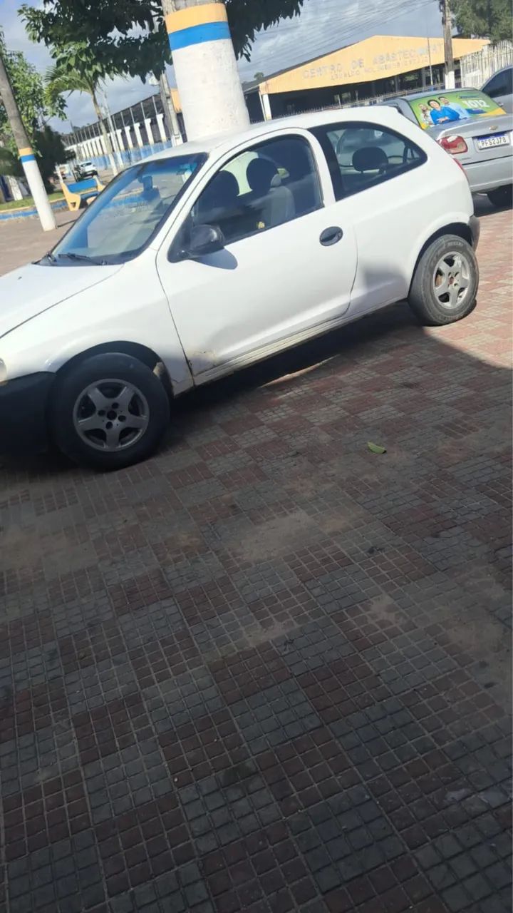 Chevrolet Celta 1.0/super/n.piq.1.0 MPFI VHC 8V 3P 2001