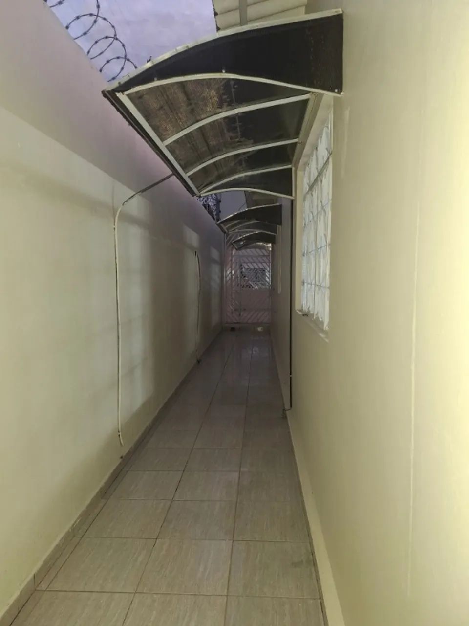VENDO CASA CONJUNTO TUCUMÃ COM 3 QUARTOS  - Foto 4