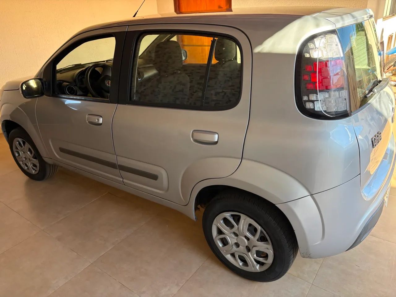 Fiat Uno Evolution 1.4 Fire Flex 8V 5P 2015 - Foto 4