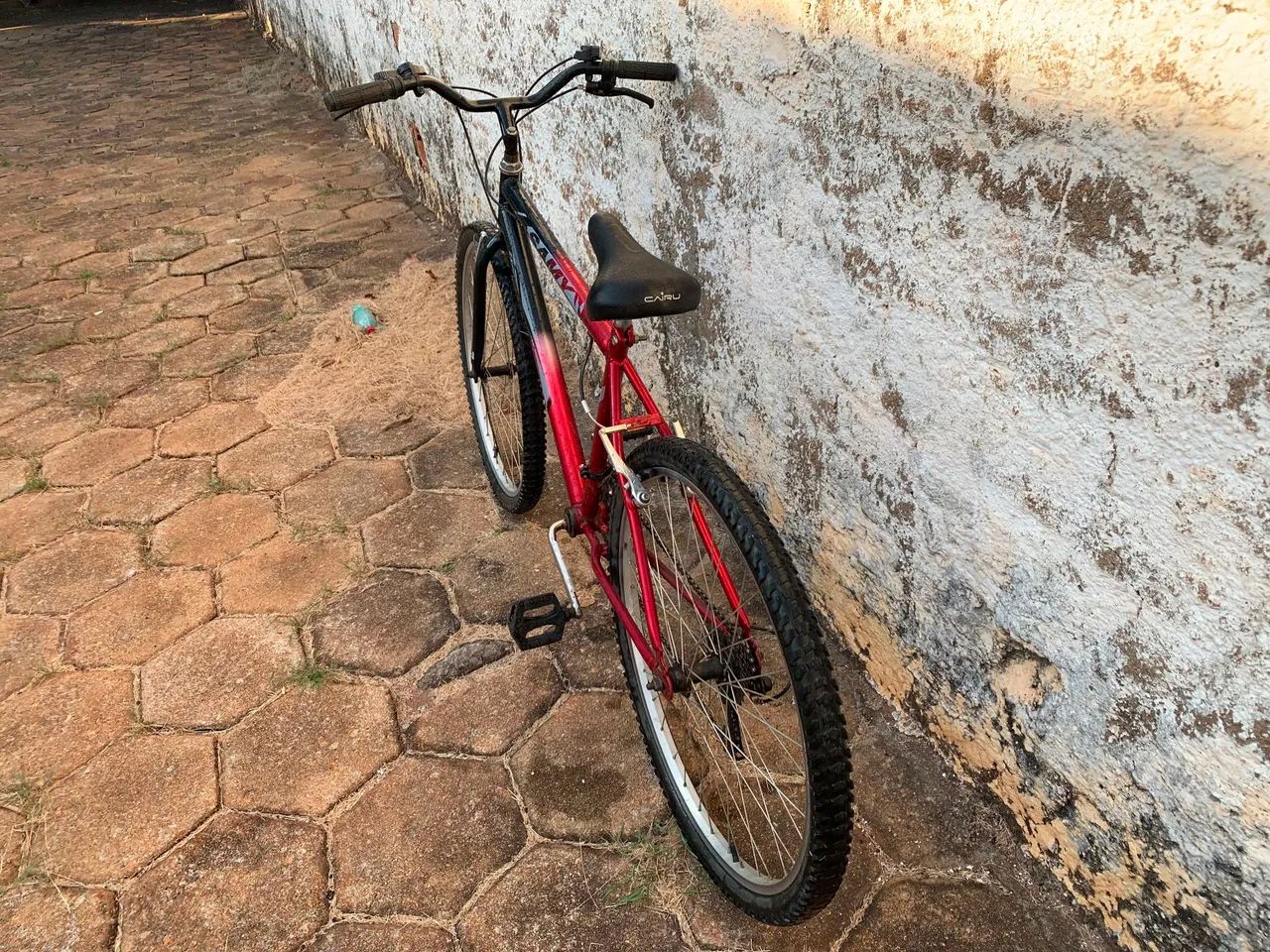 Bicicleta aro 26 com marcha - Foto 4