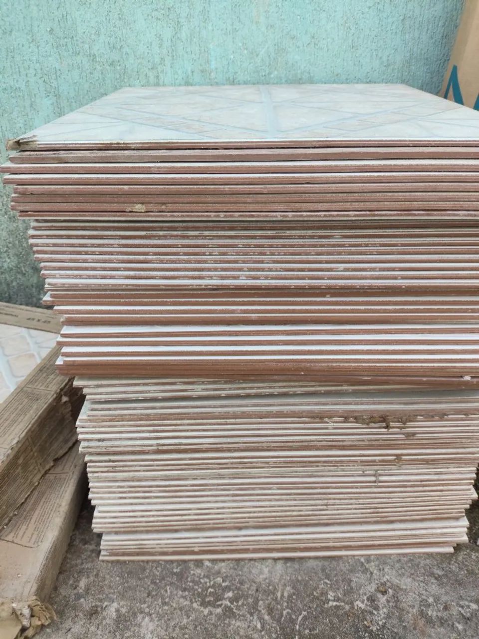 Cerâmica 45x45 - 86 peças - Foto 3