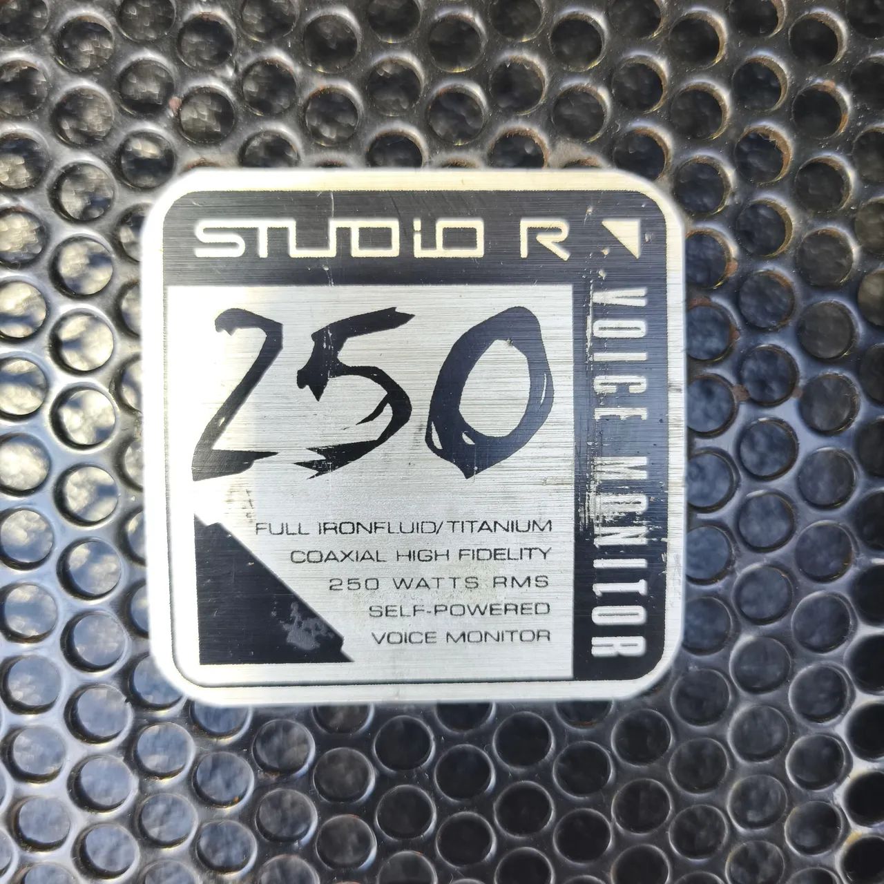 Caixa de retorno 12" Studio R  - Foto 3