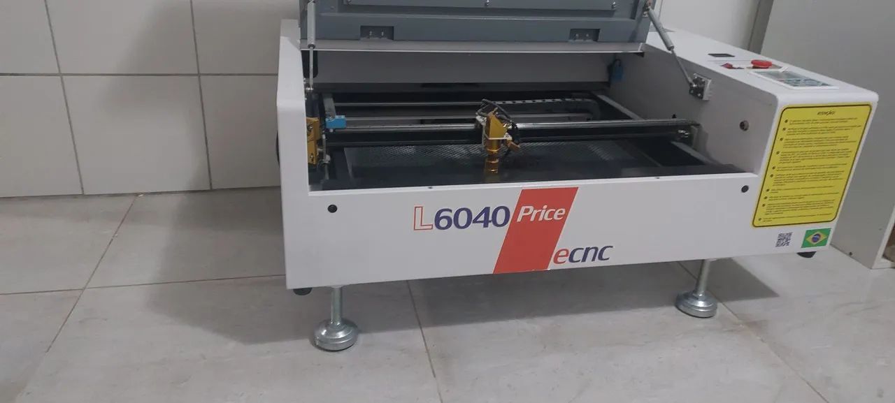 MÁQUINA DE CORTE E GRAVAÇÃO A LASER  - Foto 2