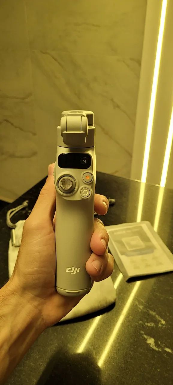 DJI OSMO MOBILE 7  - Foto 3