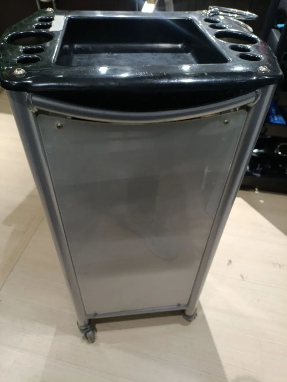Carrinho auxiliar de cabeleireiro ferrante  - Foto 2