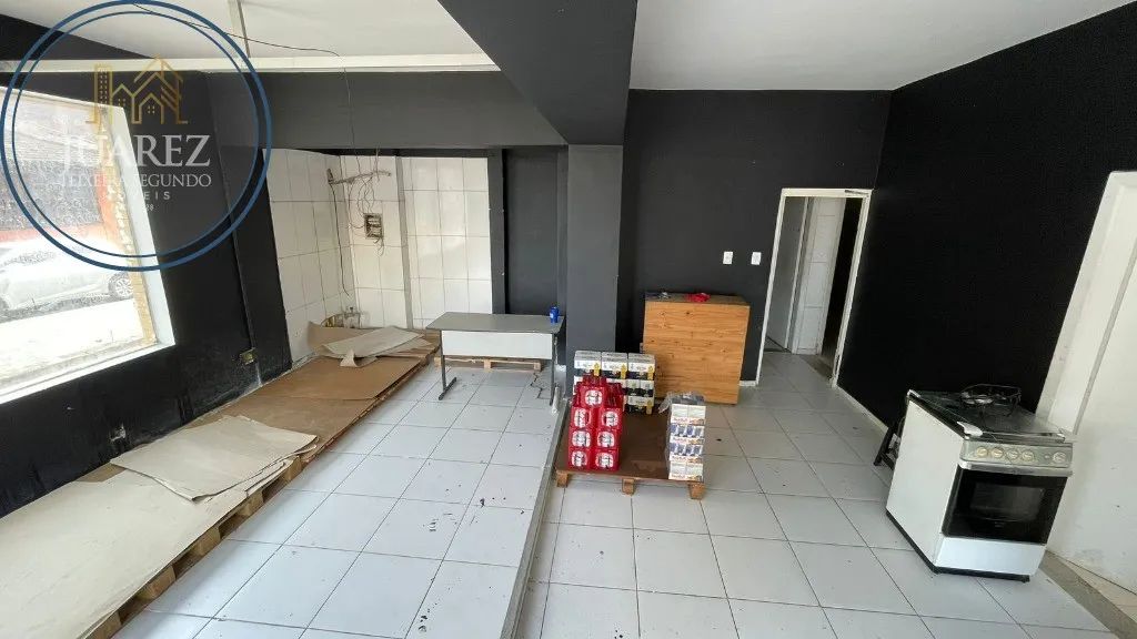 IMOVEL COMERCIAL NA BARRA COM 100M2 DE ÁREA INTERNA, MAIS 30M2 DE ÁREA EXTERNA. OPORTUNIDA - Foto 4