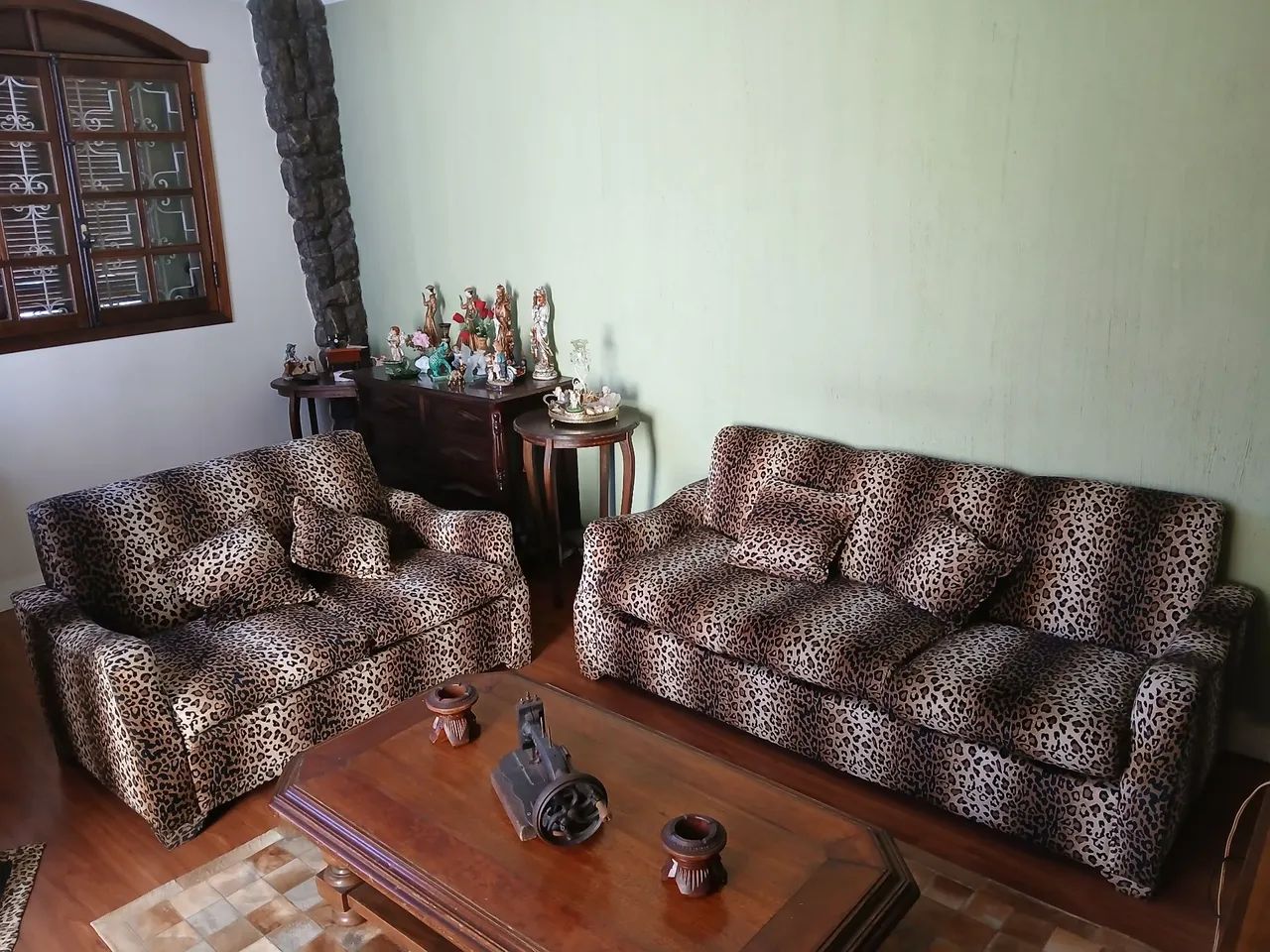 Vendo conjunto de sofa de 3 e 2 lugares - Foto 2