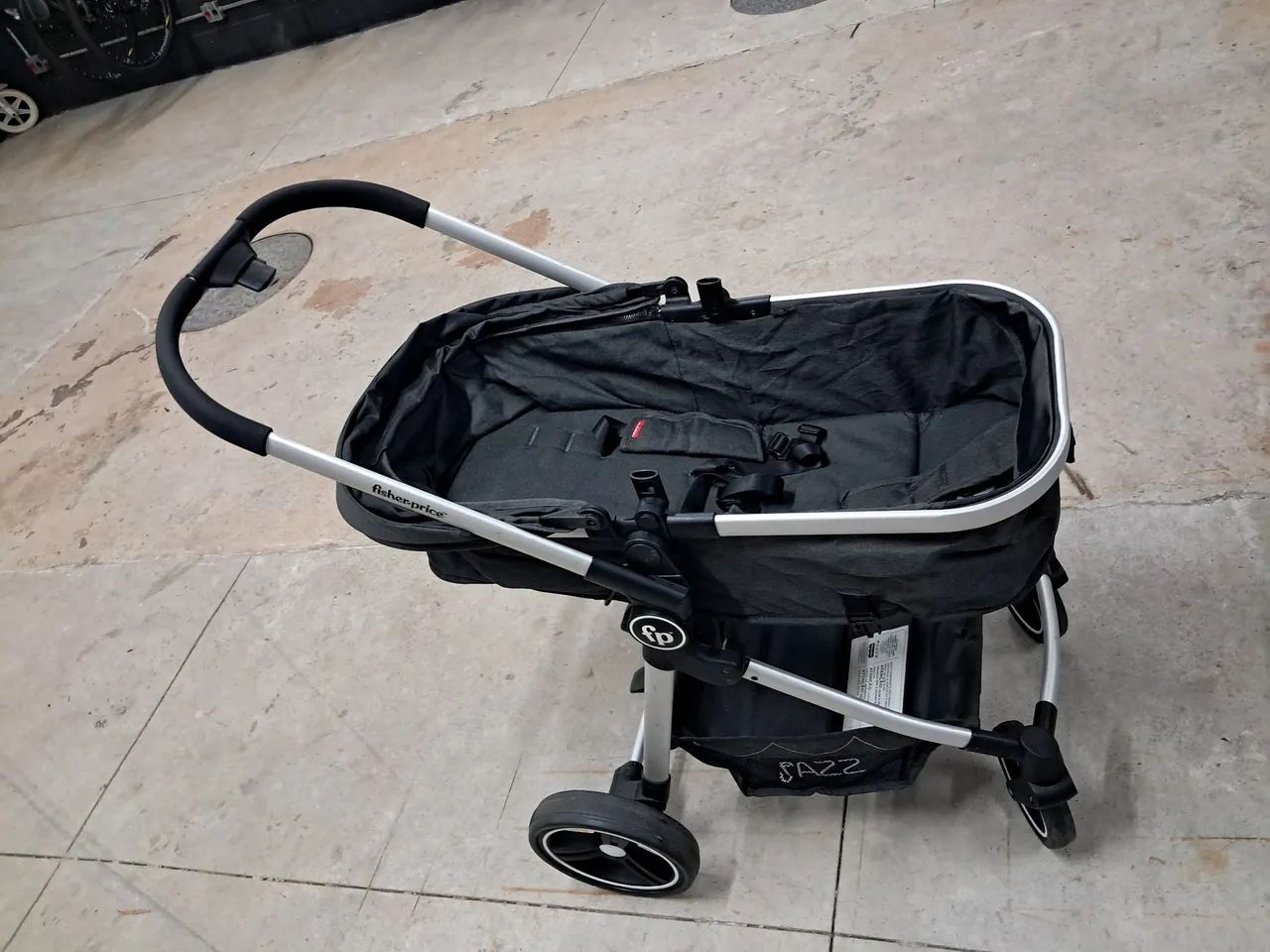 Carrinho de bebe Fisher Price e bebe conforto - Foto 2