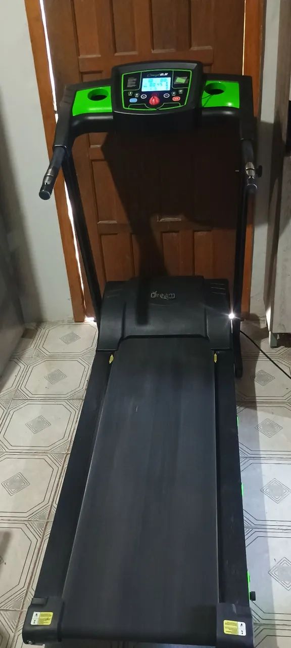 Esteira Profissional Dream Concept 2.5 Bivolt ótimo estado impecável 
