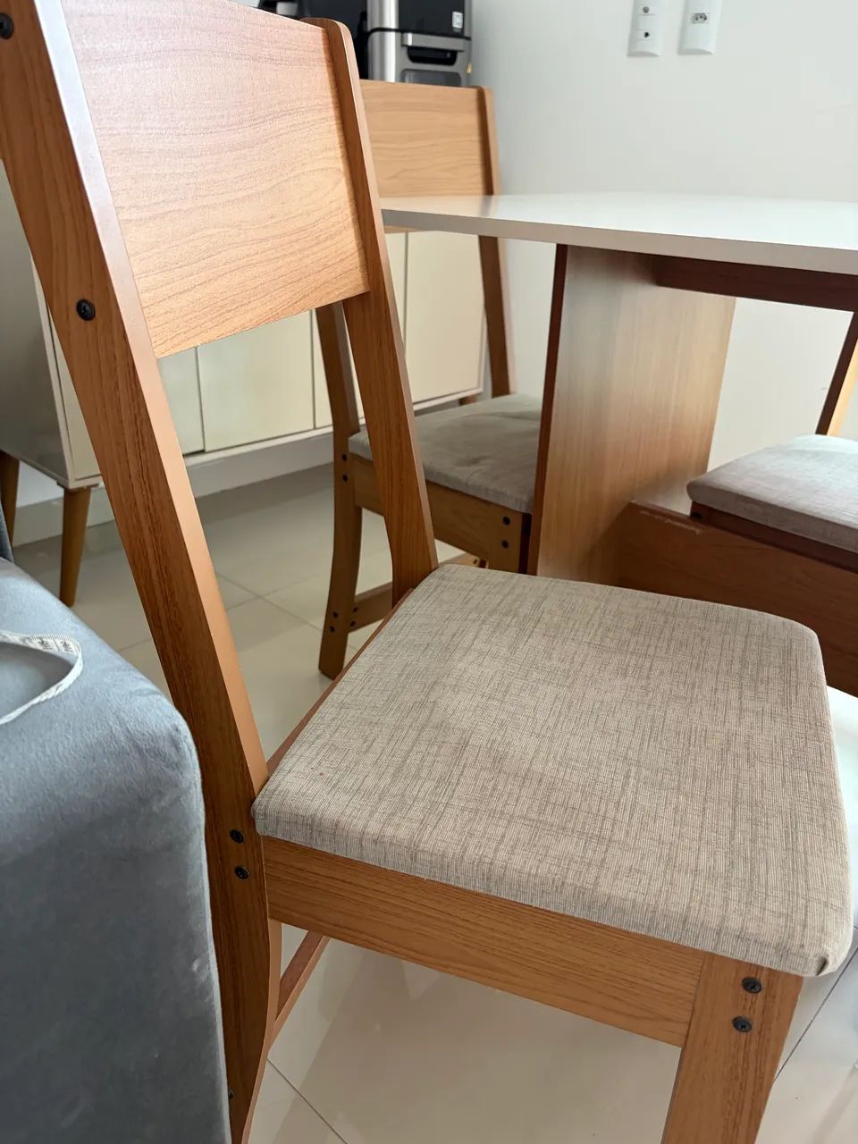 Mesa com 4 cadeiras  - Foto 3