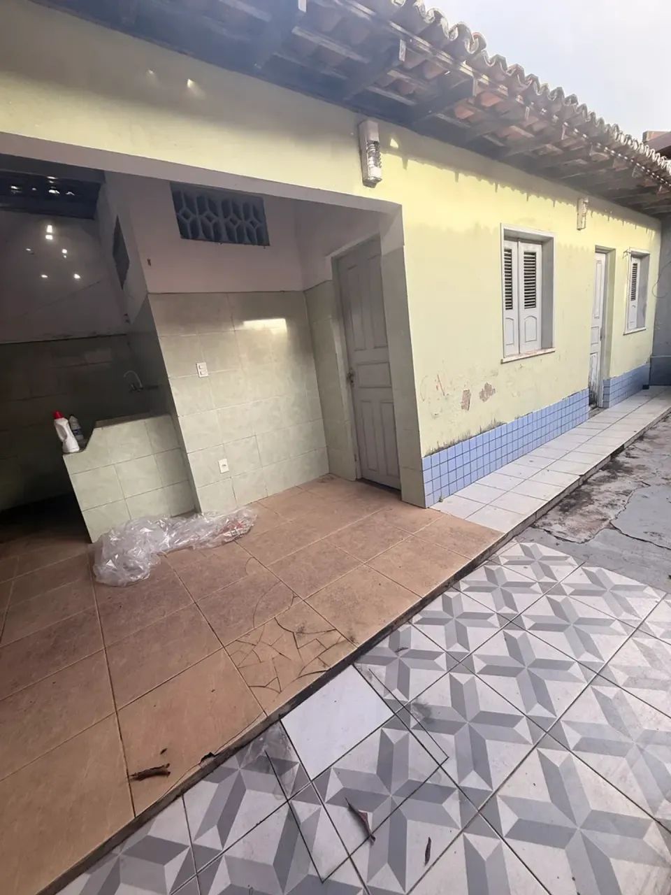 VENDO CASA COM 3 Quartos ipase prox à avenida - Foto 5