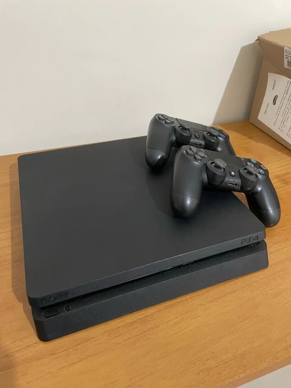 Ps4 slim 1T 