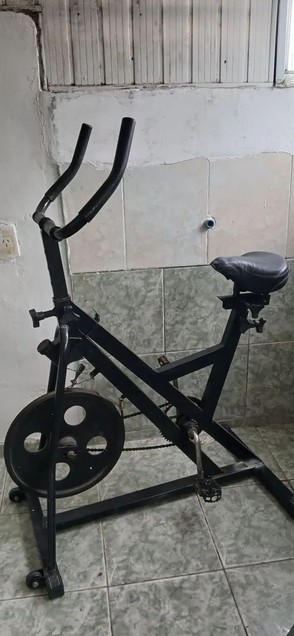 Bicicleta speed em bom estado tudo funcionando 