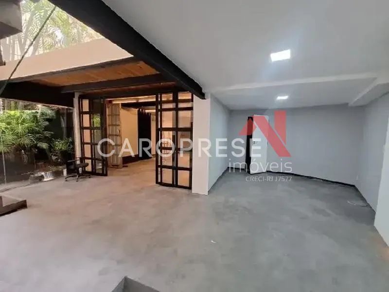 Casa comercial em Lagoa