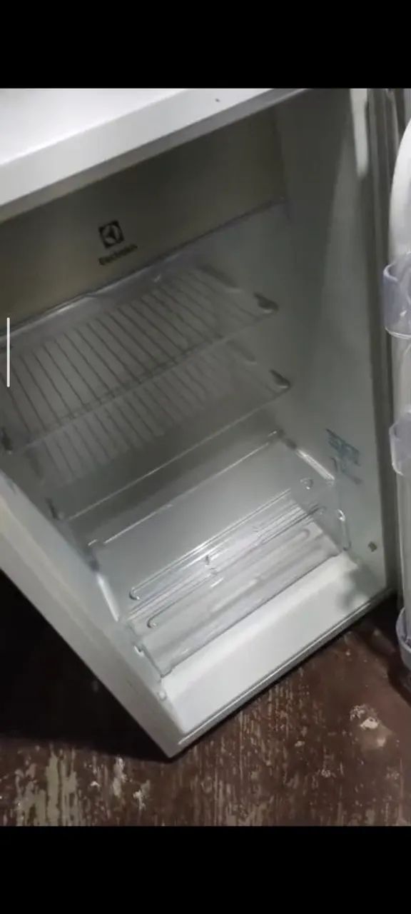 Frigobar Eletrolux 122L - Foto 2